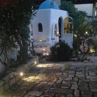 Joy's House - Dhesfína - 1