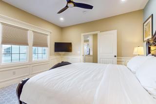 Single Bedroom - Victory Residence - Holyoke - 2