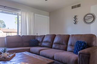 Charming House Golf Green Cornhole Near Freeway - Phoenix - 5