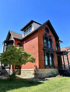 King Bed Suite-Free Parking-Prime Location - Detroit - 1