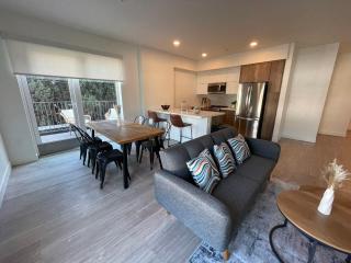 Modern Retreat in Koreatown - Perfect for Your LA Stay! - Los Angeles - 9
