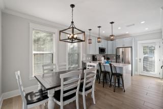 Barefoot Bungalow - Santa Rosa Beach - 3