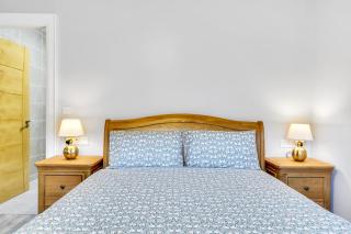 BayView Luxury 3 Bedroom Apartment First Floor - Downings - 6