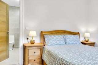 BayView Lodge 3-Bedroom Sea View Apartment - 5