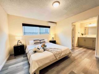 Jies Choice Family Spacious 3b2b 15 mins to DT unitA - Alhambra - 1
