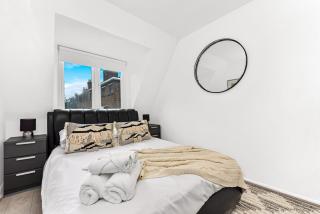 1 Bed Apartment- Finsbury Park D - 2