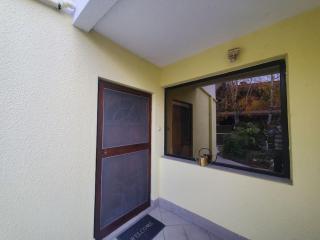 Entire G floor in an urban quarter-freelance FNDLY - 8