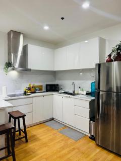 2 bedroom unit with 2 balcony Poblacion makati city - Manila - 2
