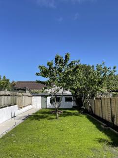 The Little Seahorse - Newly Renovated Cottage 5mins Walk The Beach with Hot Tub - 2