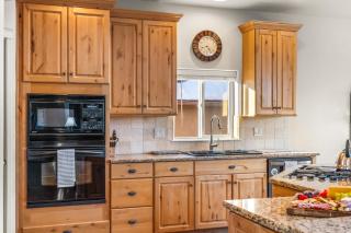 North Gate Getaway - Pet Friendly - Game Room - 6