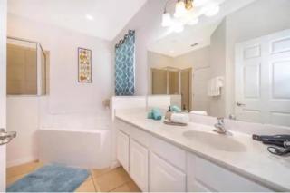 Spacious Home Near Disney - 7