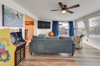 Family Friendly! Games! Waterfront North Port Home - 8
