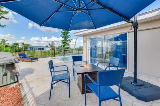 Family Friendly! Games! Waterfront North Port Home - 9