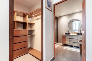 Luxury apartment with incredible amenities - 5