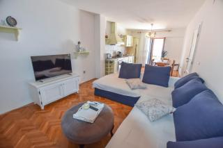 Apartment Blazenka - Tkon - 6