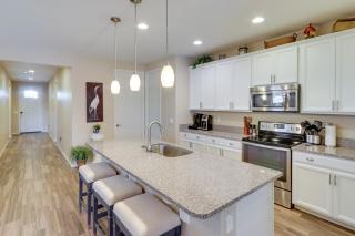 Mesa Oasis with Heated Pool, Hot Tub, and Grill! - Leisure World - 3