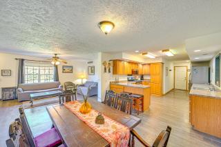 8-Acre Bridgman Oasis Pool, Hot Tub and Game Room - Bridgman - 4