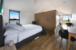 Surrey River Hideaway - Narrawong - 7
