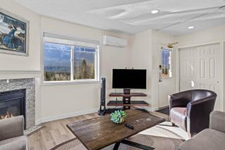 B212 Hot Tub, AC x3, parking, 2 min to Banff Gate - Canmore - 4