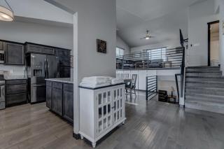 Executive Golf Club Red Rocks Home, Locally Owned! - Rapid City - 6