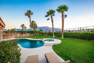 360 Mountain Views, Pool and Spa by MariamsBnb - 0