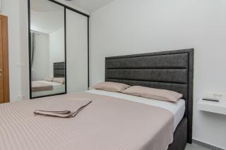 Apartments with a parking space Vir - 23627 - 7
