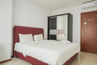High Floor and Comfort Living 2BR Apartment at Thamrin Residence By Travelio - 4