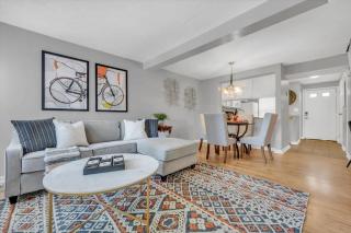 Renovated townhome on bike path includes bikes - Decatur - 9