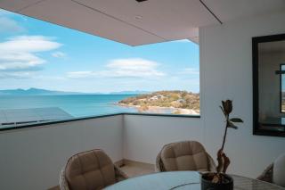 The White House ~ Your ultimate escape! - Swansea - 8