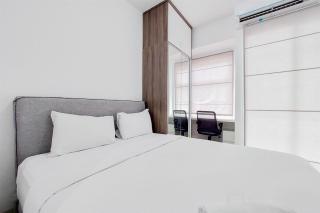Best Deal and Comfy Studio Apartment at Serpong Garden By Travelio - Tangerang - 8