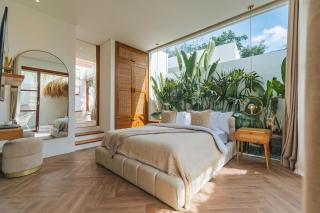 Villa Kaya Canggu, 5mins walk to the Beach, New 1BR Pool Villa in Canggu - Canggu - 1