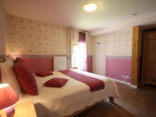 Chambre Violette dans bâtisse du 18e siècle au calme - FR-1-589-710 - - 9