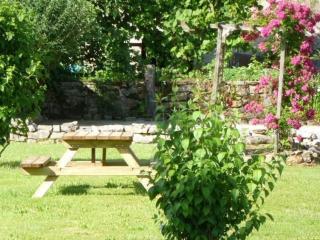 Chambre double avec salon et jardin à Villafans, Wifi, Table d'hôtes - FR-1-583-263 - - 2