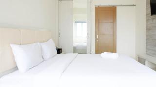 Cozy Stay and Best 1BR at Pavilion Permata Apartment By Travelio - Surabaya - 4