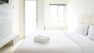 Cozy Stay and Best 1BR at Pavilion Permata Apartment By Travelio - Surabaya - 3