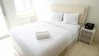 Cozy Stay and Best 1BR at Pavilion Permata Apartment By Travelio - Surabaya - 1