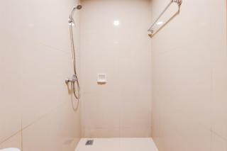Cozy Stay Studio at Tree Park City BSD Apartment By Travelio - 7