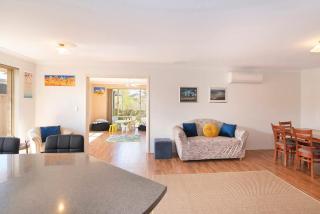 Retreat on Broadwater, pet friendly - 6