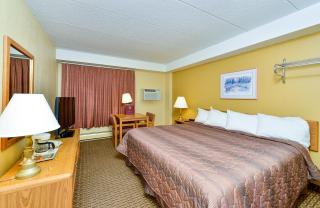 Super 8 by Wyndham Owatonna - Owatonna - 9