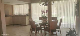 A melhor acomodação entre Pinhais e Curitiba - quarto para até O4 pessoas em casa com garagem - 2