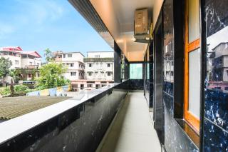 Hotel O The Luxury Inn - 9