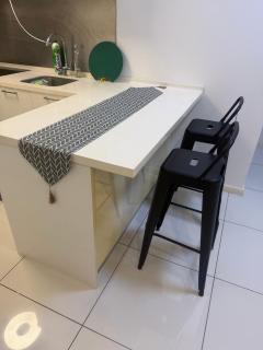 Cozy Downtown 2BR at M Suites, Embassy Row - Kuala Lumpur - 2
