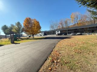 Travelodge by Wyndham Lincoln Near White Mountain - 4