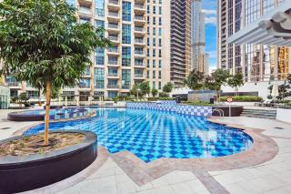 Burj Khalifa View 2BR Steps from Dubai Mall & Metro - 7