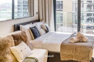 Elegant Studio w Balcony View near Downtown Dubai - Dubai - 1
