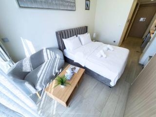 Tranquil Studio in Azizi Riviera - Dubái - 7
