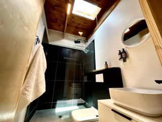 32 on Park Unit 10 - 2