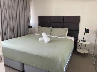 Hamilton Riverside Luxury Apartment w Carpark - Brisbane - 4