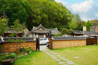 Jeonju Jiudang Hanok Stay - 7