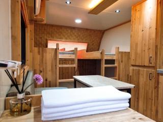 Forest Caravan Pension Incheon - Incheon - 1